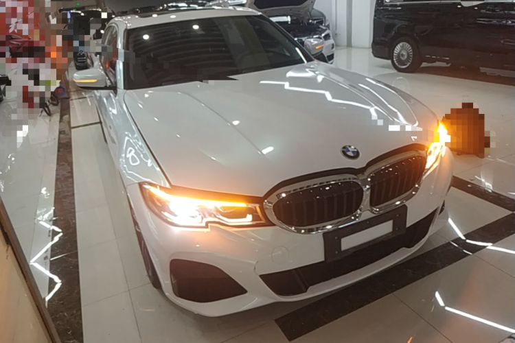 BMW 3 Series 2021 car image #4