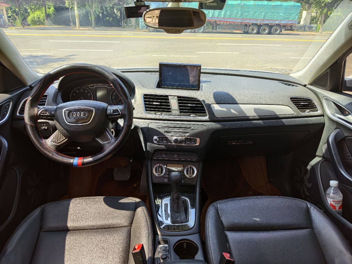 Audi Q3 2014 car image #6