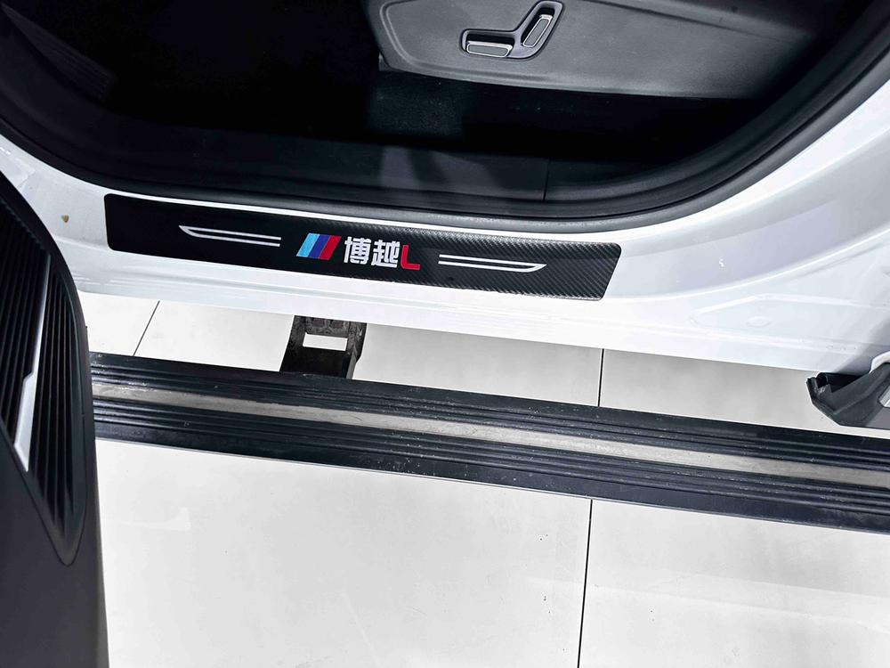 GEELY Boyue L 2023 car image #10