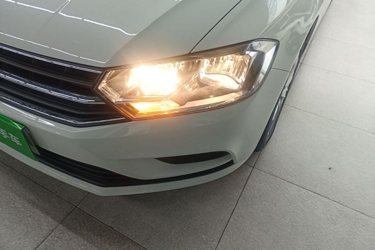 Volkswagen Bora 2023 immagine di auto #23