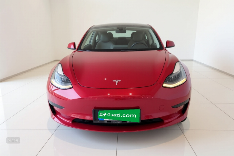 Tesla Model 3 2022 car image #3