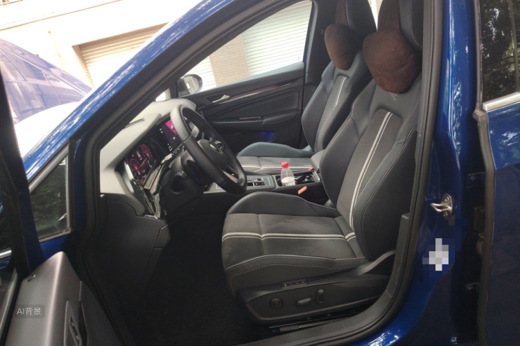 Volkswagen Golf 2021 صورة سيارة #17