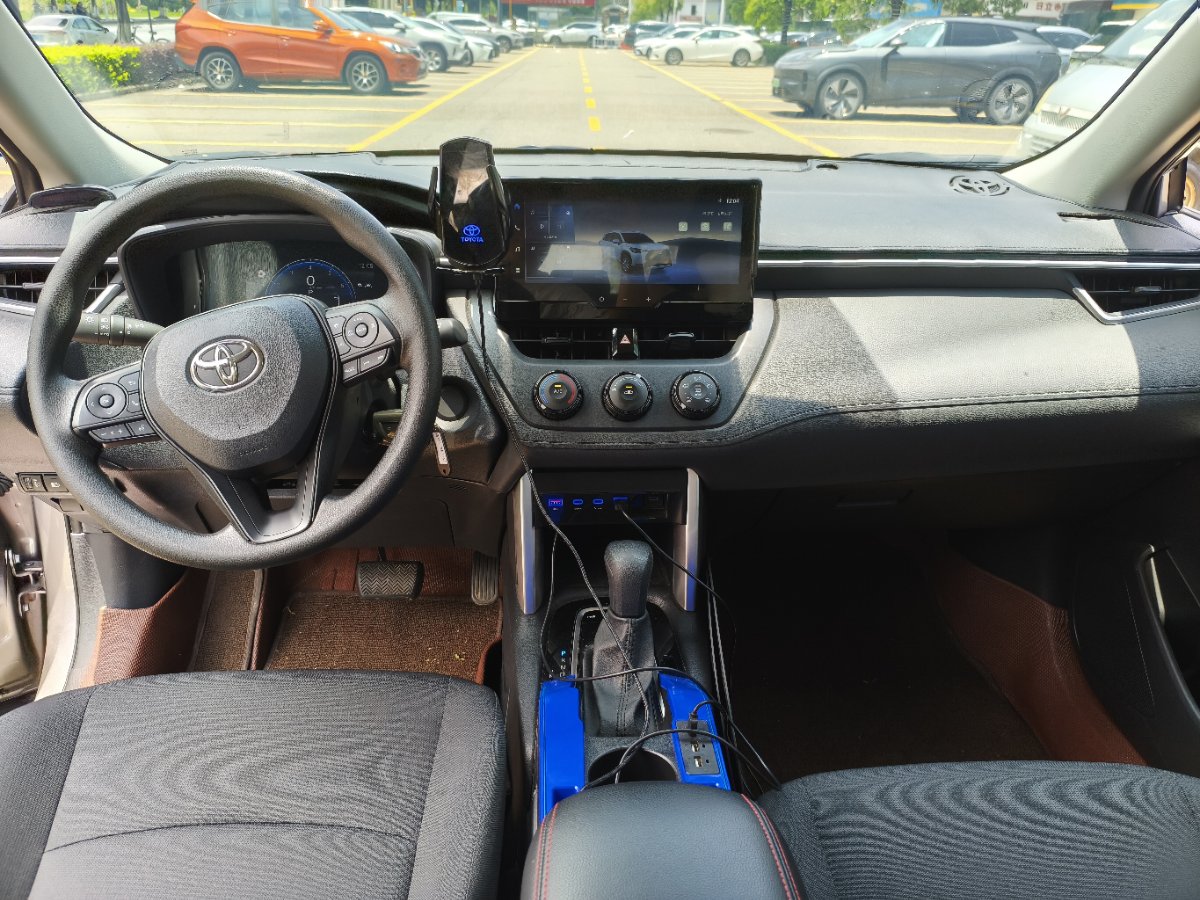 Toyota Corolla Cross 2025 car image #9
