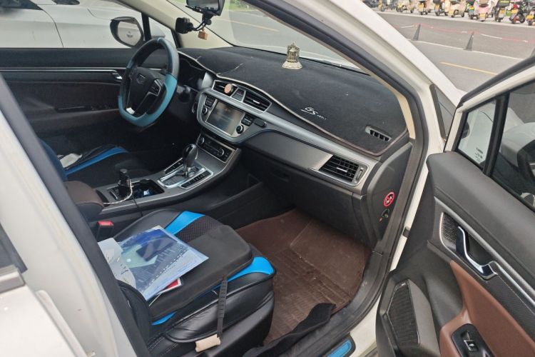 GEELY Emgrand GS 2016 car image #21