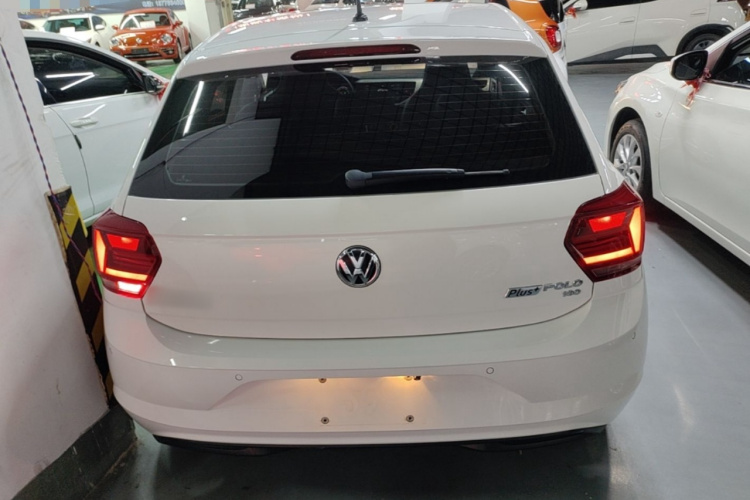 Volkswagen Polo 2021 car image #4