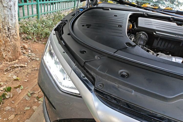 BYD Han 2024 car image #8