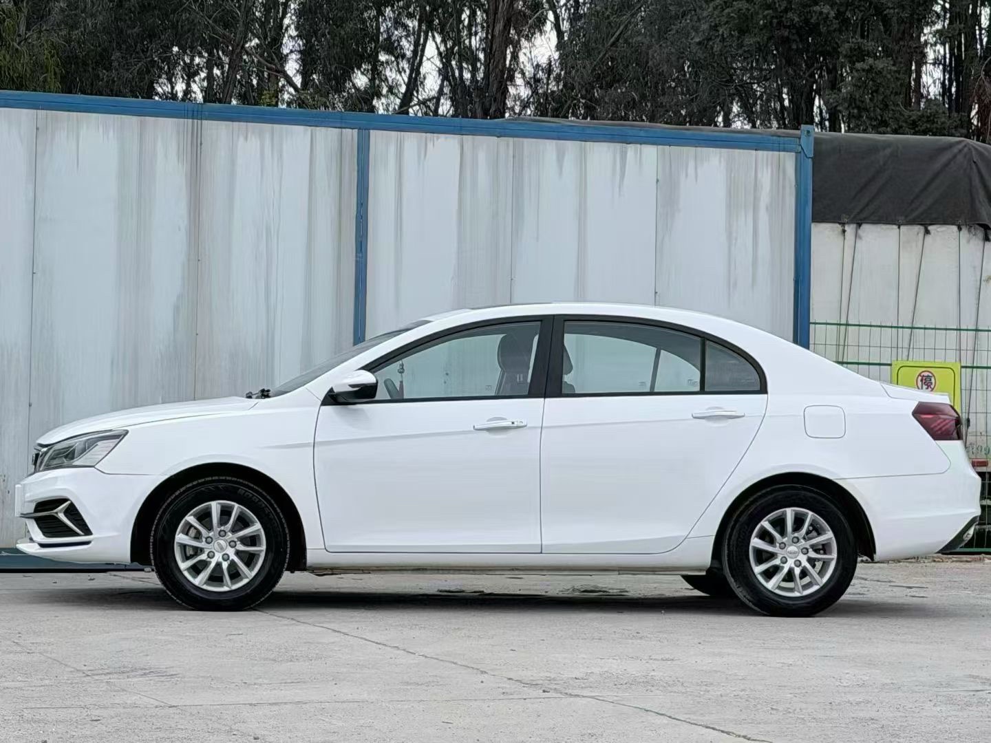 GEELY Emgrand 2020 صورة سيارة #2
