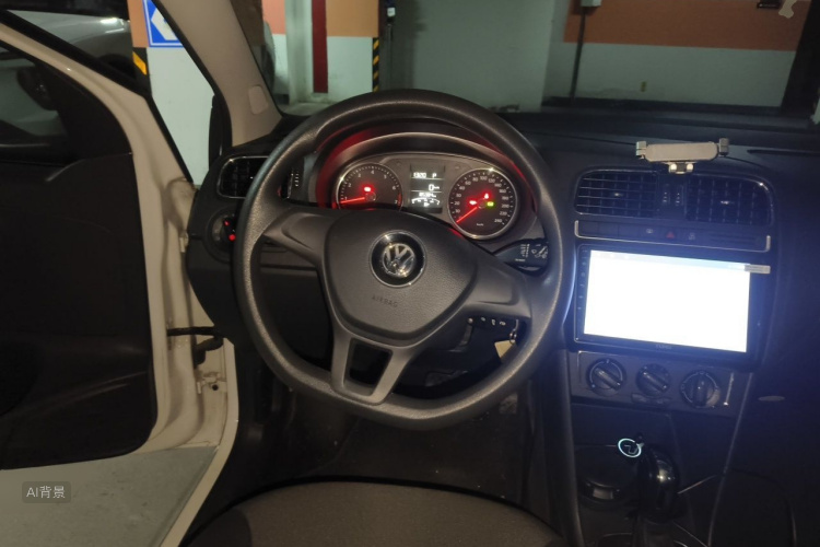 Volkswagen Polo 2015 immagine di auto #12