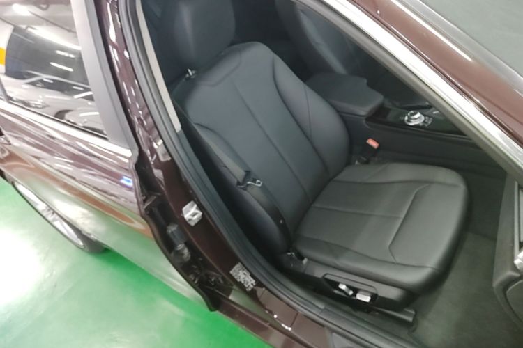 BMW 3 Series 2016 imagen de coche #24