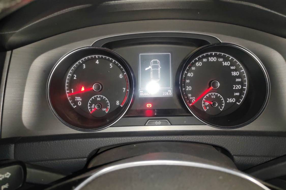 Volkswagen Golf 2014 car image #24