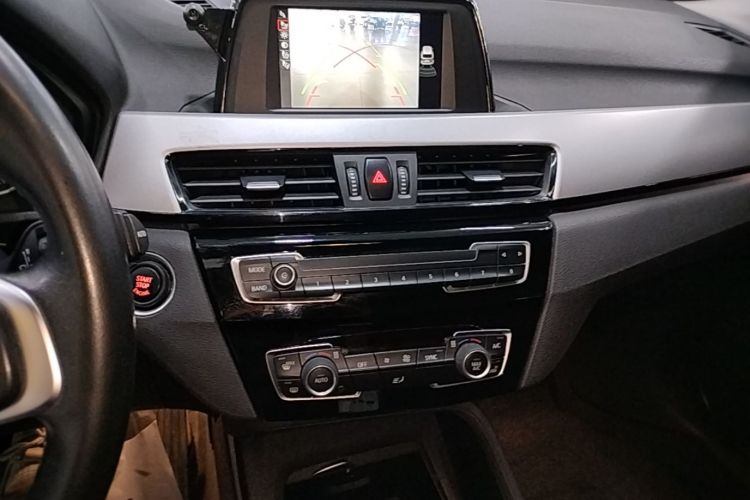 BMW X1 2017 #13 BMW X1 2017 car image #13