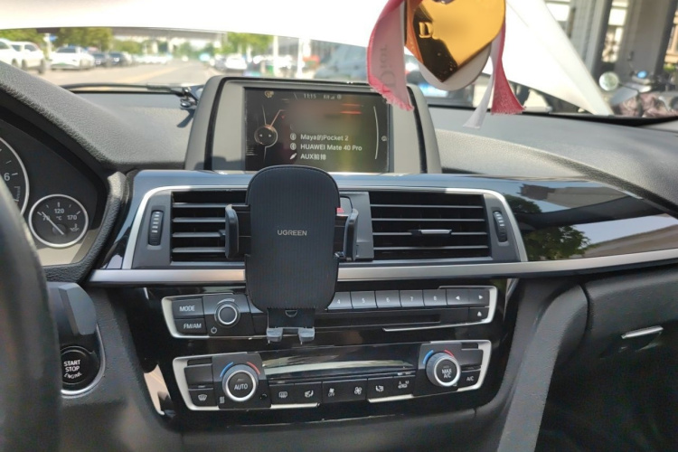 BMW 3 Series 2017 car image #17