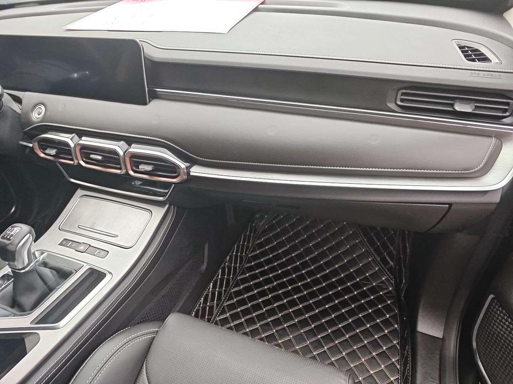 Jetour X70 PLUS 2022 #7 Jetour X70 PLUS 2022 car image #7