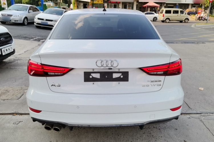 Audi A3 2019 car image #6