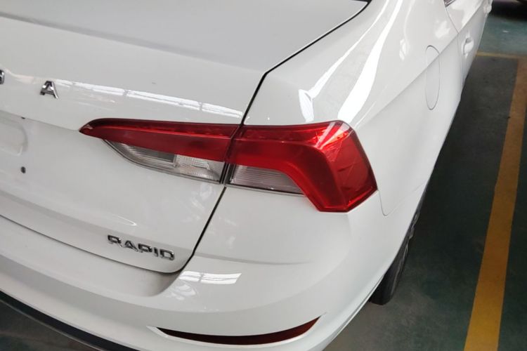 Skoda Rapid 2021 #8 Skoda Rapid 2021 car image #8