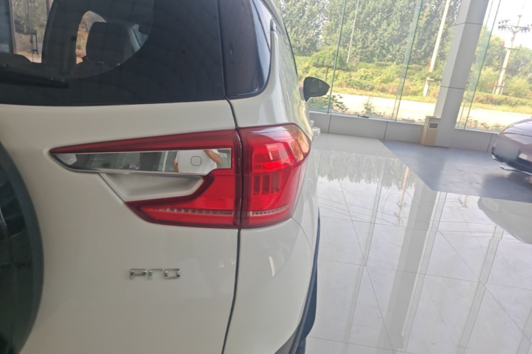 BYD Yuan Pro 2021 #8 BYD Yuan Pro 2021 car image #8