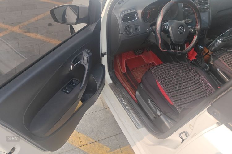 Volkswagen Polo 2016 صورة سيارة #18