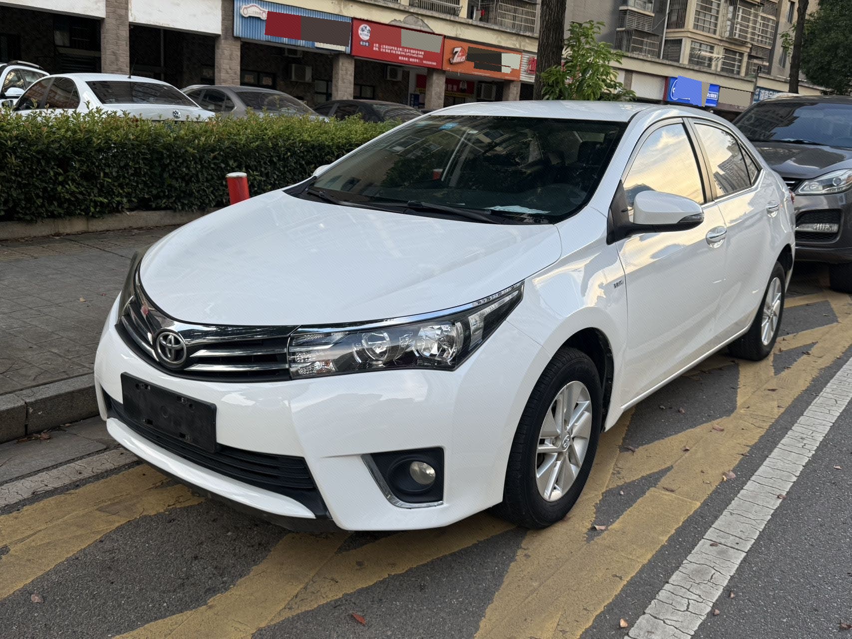 Toyota Corolla 2015 Toyota Corolla 2015 car image