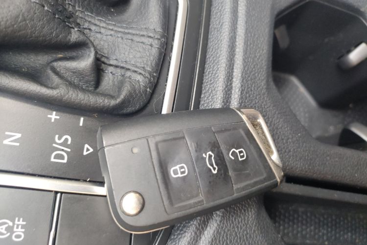 Volkswagen Lavida 2024 imagen de coche #9