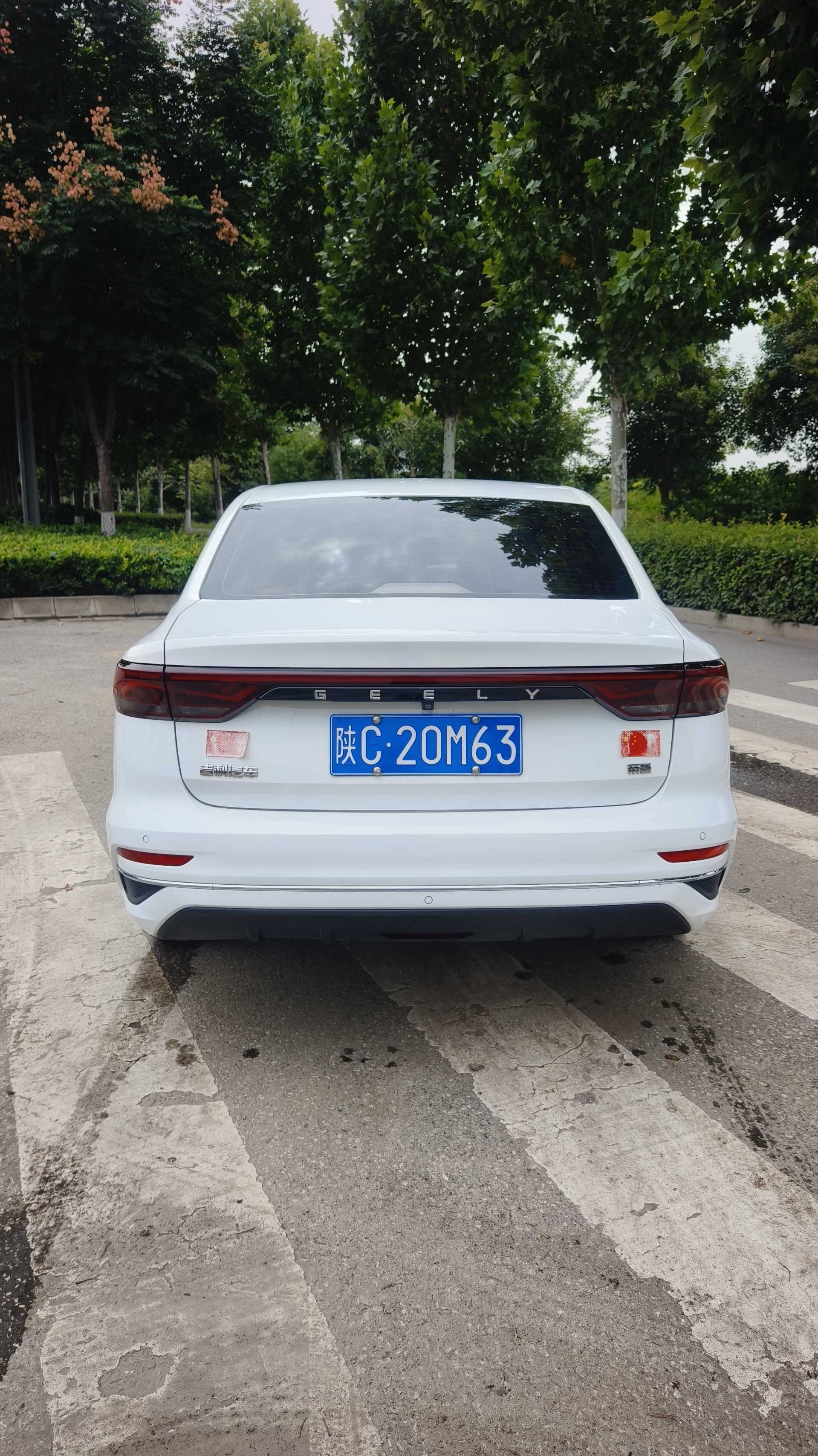 GEELY Emgrand 2023 #4 GEELY Emgrand 2023 car image #4