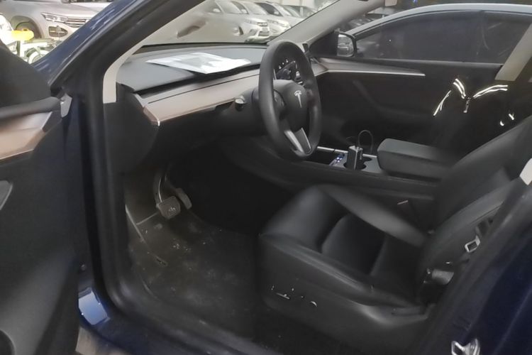 Tesla Model Y 2021 #16 Tesla Model Y 2021 car image #16