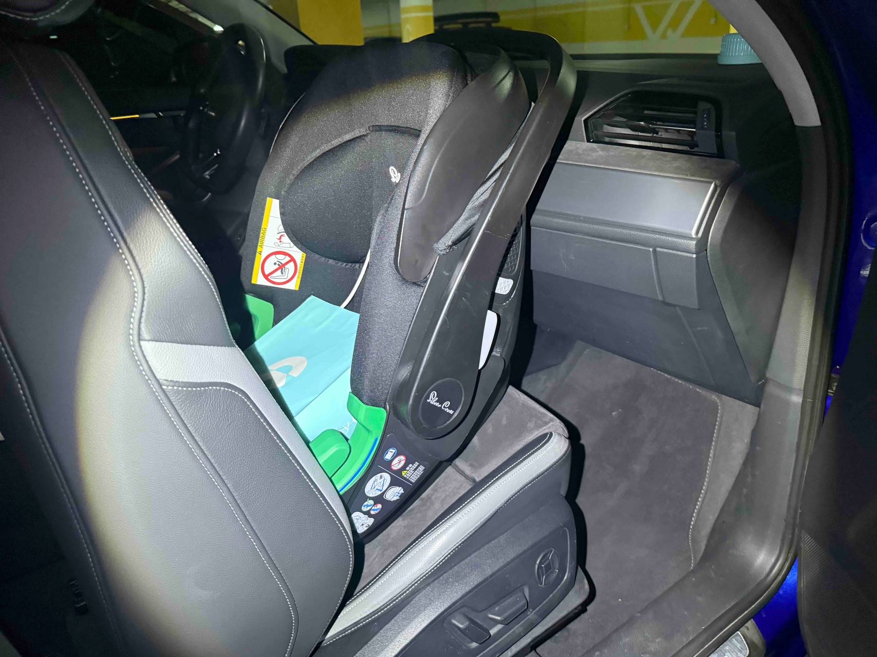 Audi Q3 2020 car image #6
