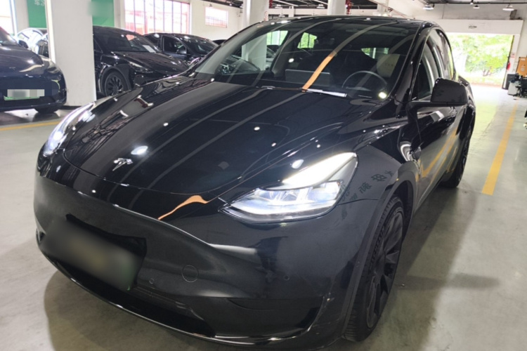 Tesla Model Y 2022 #2 Tesla Model Y 2022 car image #2