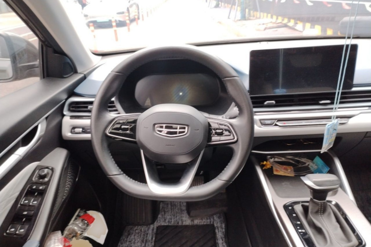 GEELY Emgrand 2021 car image #11
