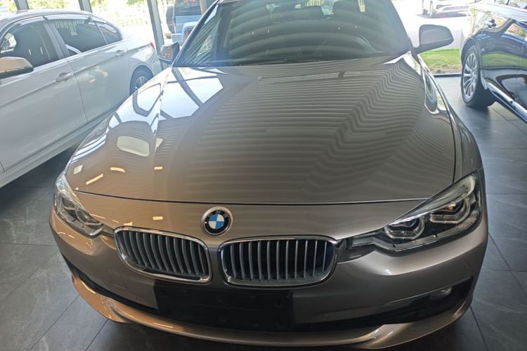 BMW 3 Series 2018 #3 BMW 3 Series 2018 car image #3