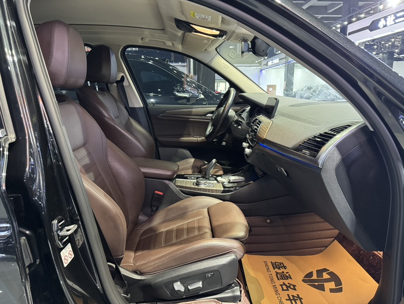 BMW X3 2020 car image #8