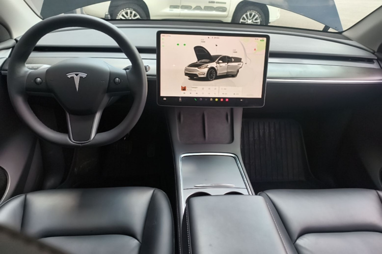 Tesla Model Y 2023 #11 Tesla Model Y 2023 car image #11