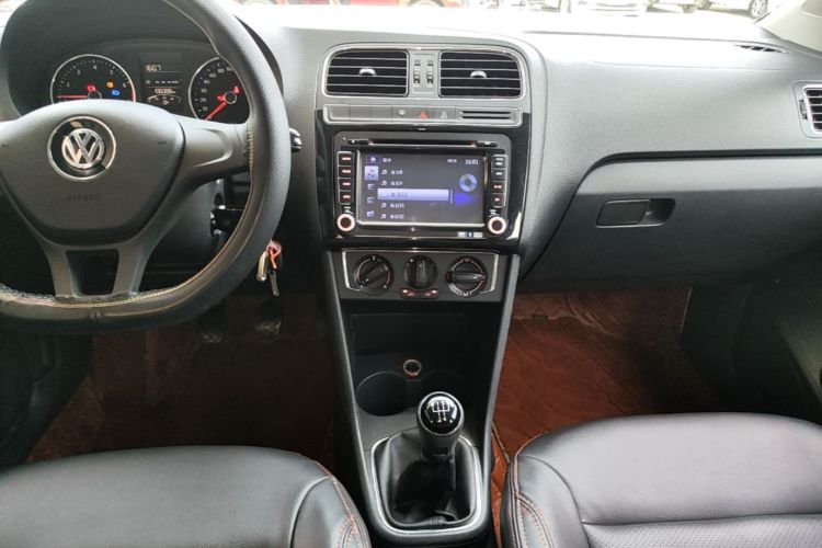 Volkswagen Polo 2016 #17 Volkswagen Polo 2016 car image #17