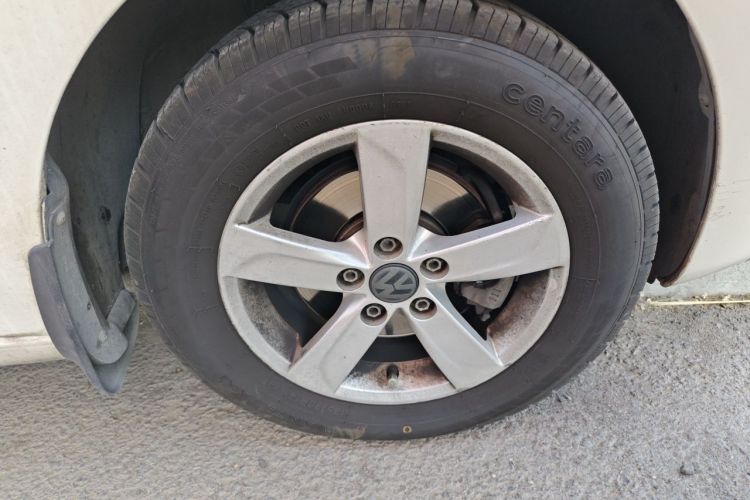 Volkswagen Santana 2016 car image #9