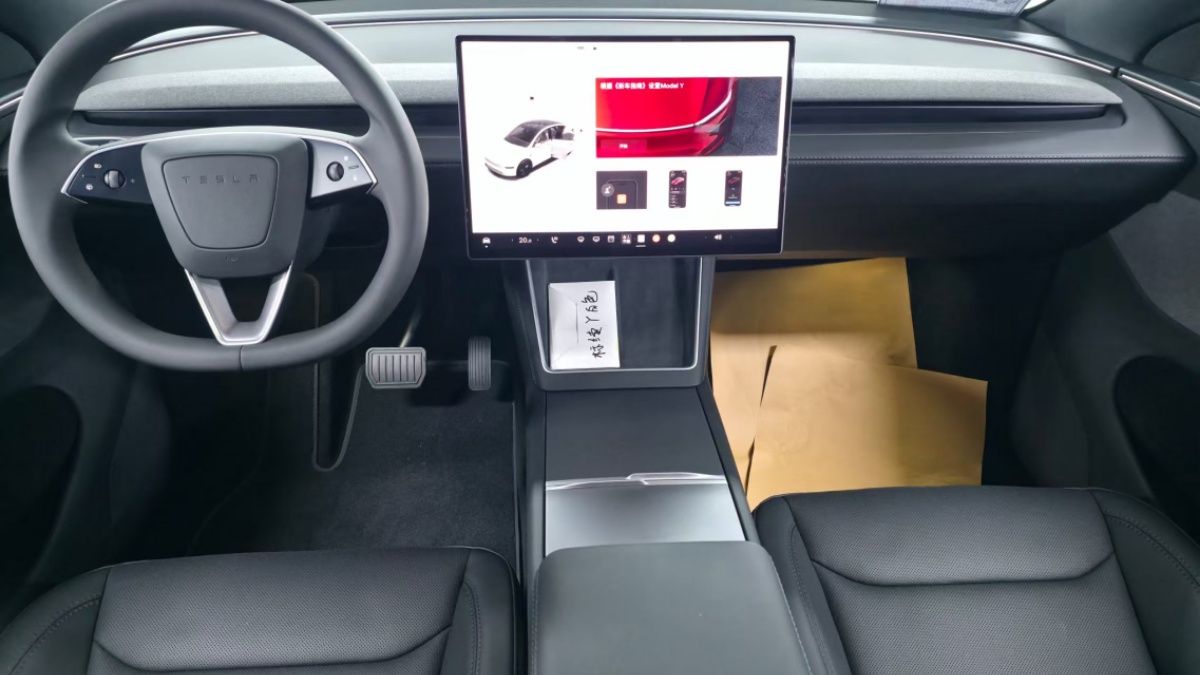 Tesla Model Y 2026 car image #6