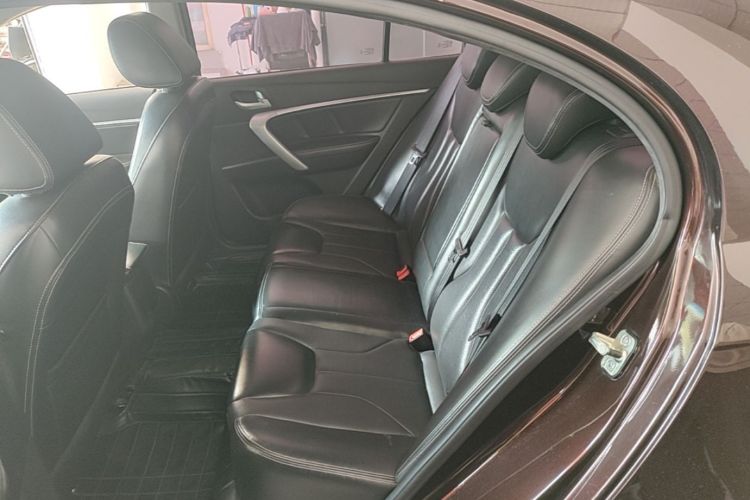 GEELY Emgrand 2015 #17 GEELY Emgrand 2015 car image #17