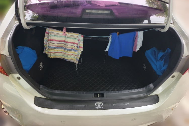 Toyota Corolla 2017 immagine di auto #17