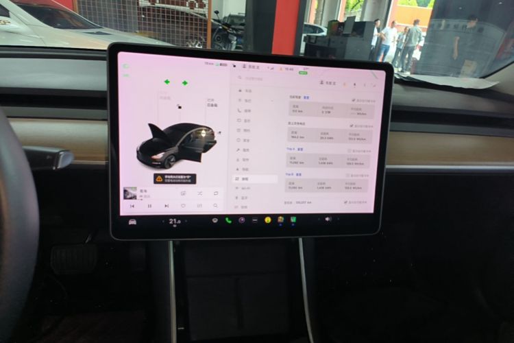 Tesla Model 3 2020 #13 Tesla Model 3 2020 car image #13