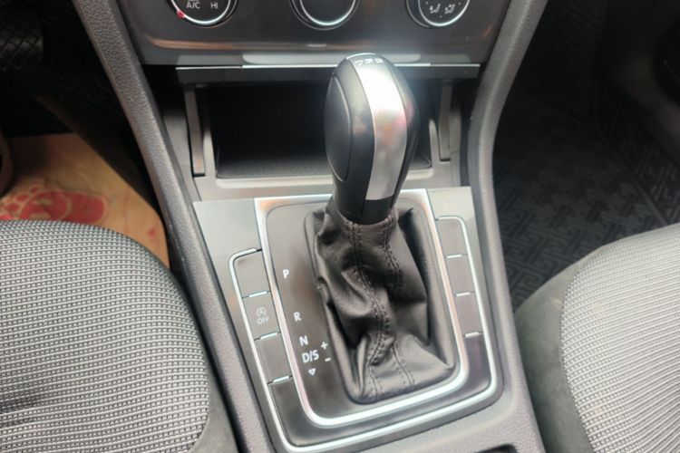 Volkswagen Golf 2018 #14 Volkswagen Golf 2018 car image #14