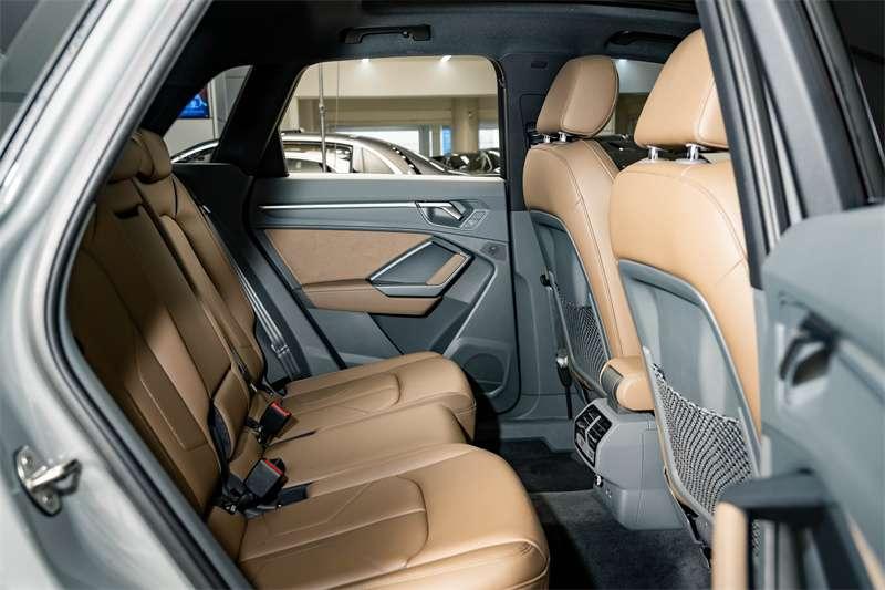 Audi Q3 2023 car image #22