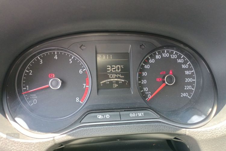 Volkswagen Polo 2019 immagine di auto #13