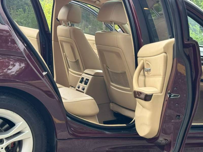 BMW 3 Series (Imported) 2010 #8 BMW 3 Series (Imported) 2010 car image #8