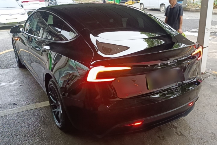Tesla Model 3 2023 #5 Tesla Model 3 2023 car image #5