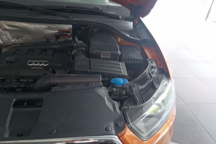 Audi Q3 2016 car image #24