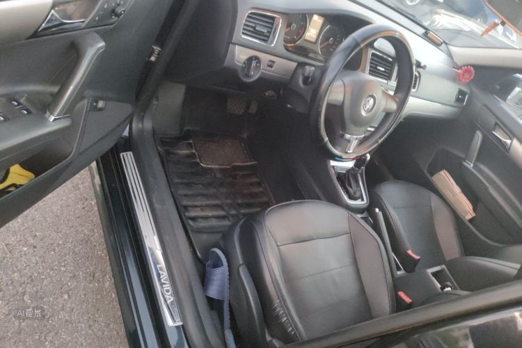 Volkswagen Lavida 2015 car image #18