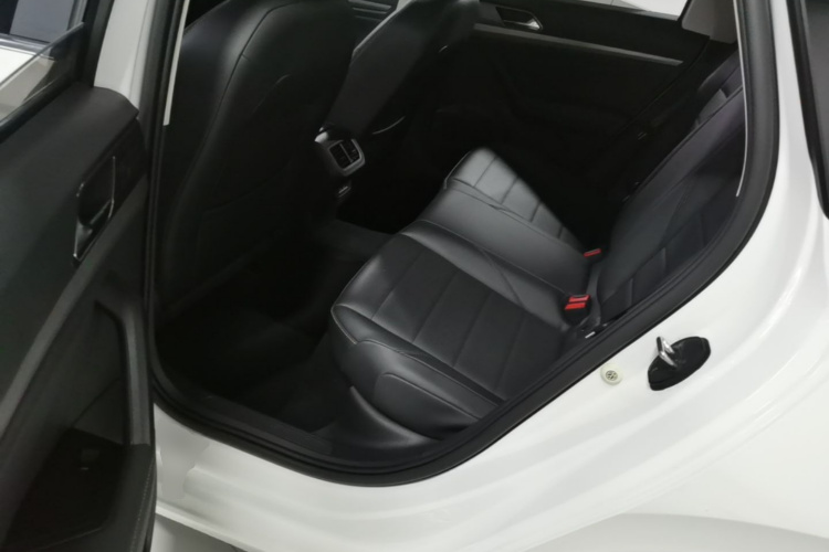 Volkswagen Lavida 2021 car image #17