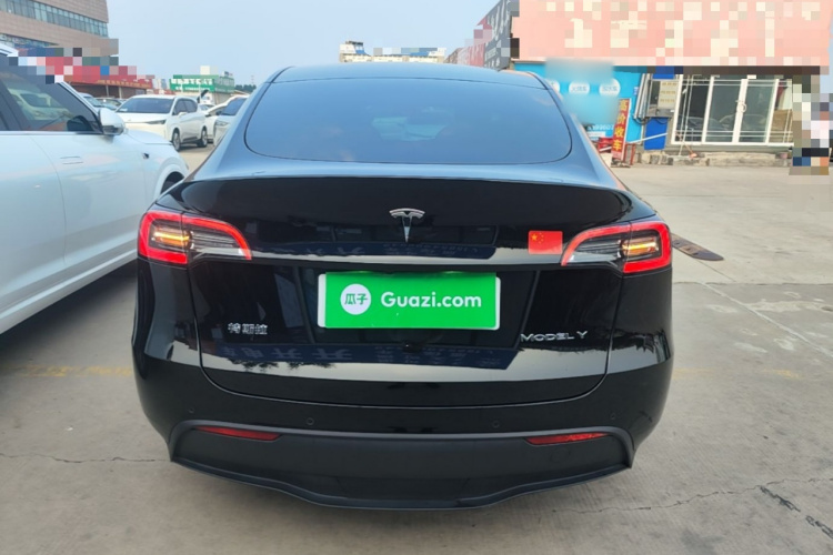 Tesla Model Y 2021 #4 Tesla Model Y 2021 car image #4