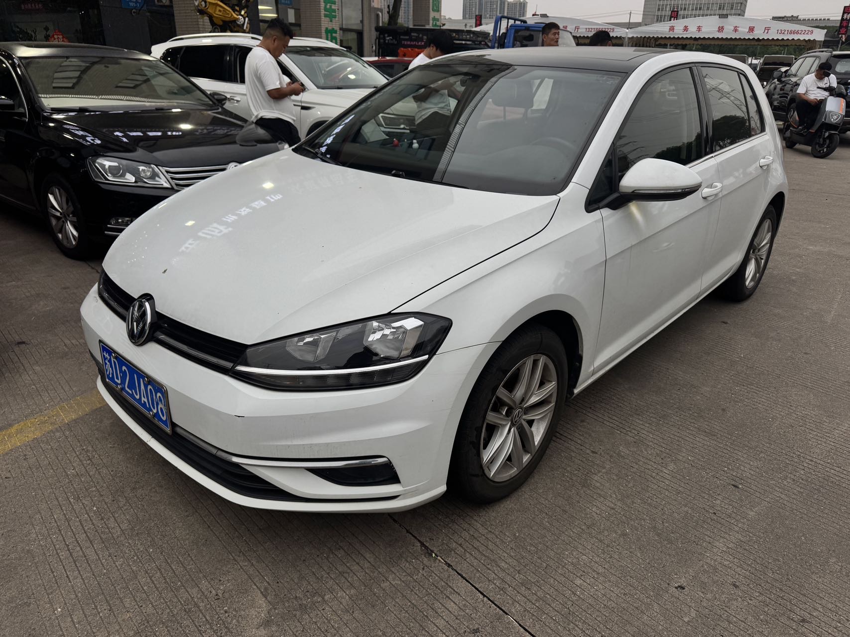 Volkswagen Golf 2018 Volkswagen Golf 2018 car image