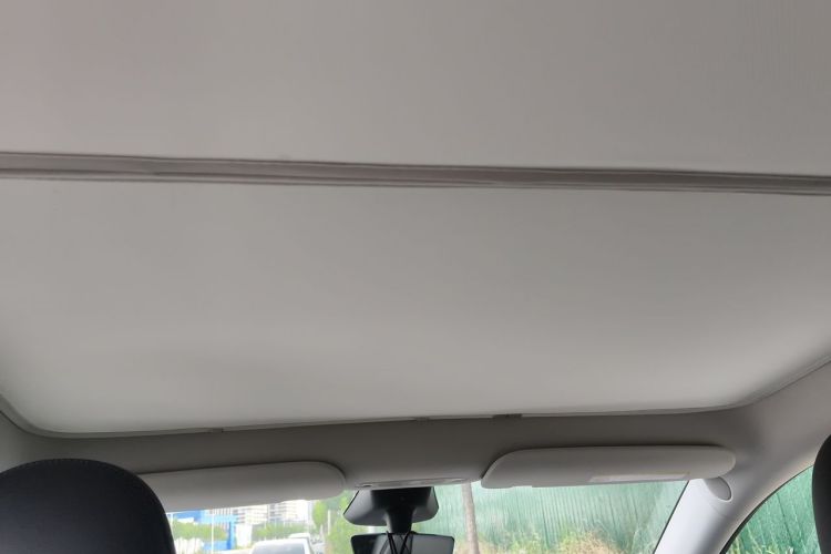 Tesla Model Y 2024 #20 Tesla Model Y 2024 immagine di auto #20