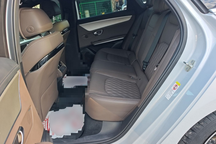 BYD Han 2024 car image #17