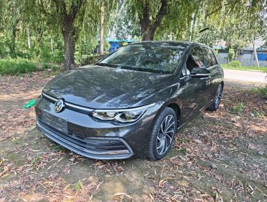 Volkswagen Golf 2021 car image 
